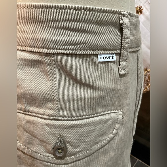 Levi’s shorts khaki W34 - Picture 5 of 15